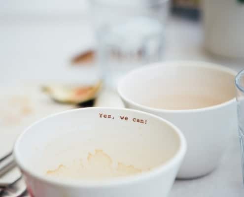 Businessbrunch bringe deine Träume zum Blühen mit Silvia Fischer echte Kuchenliebe und Christine Mittermayr von Textpoterie Porzellan mit textiler Strukur und Texten (13)